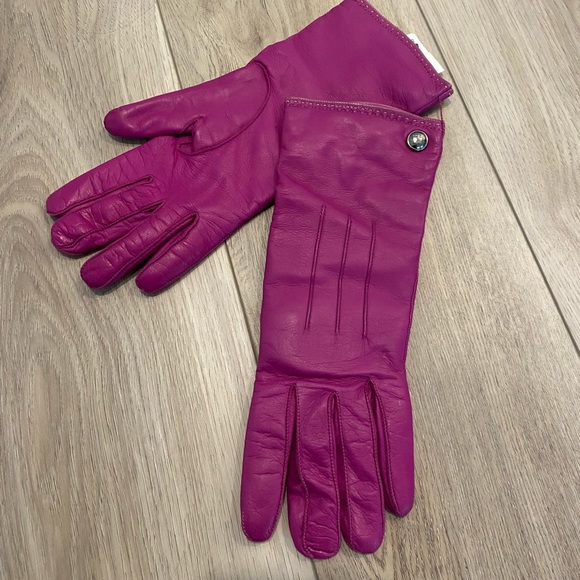 Coach gloves NWT 7.5 - Picture 3 of 4